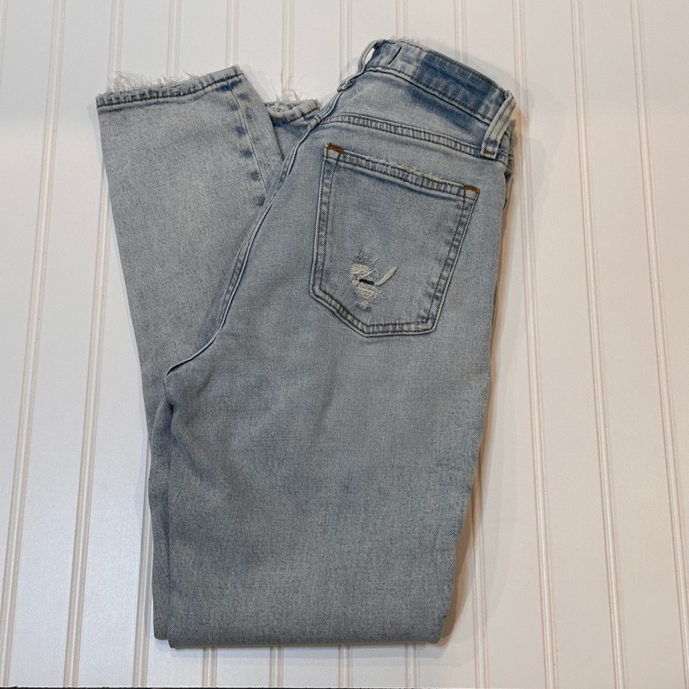 #13 Abercrombie & Fitch the skinny high rise | Size: 25